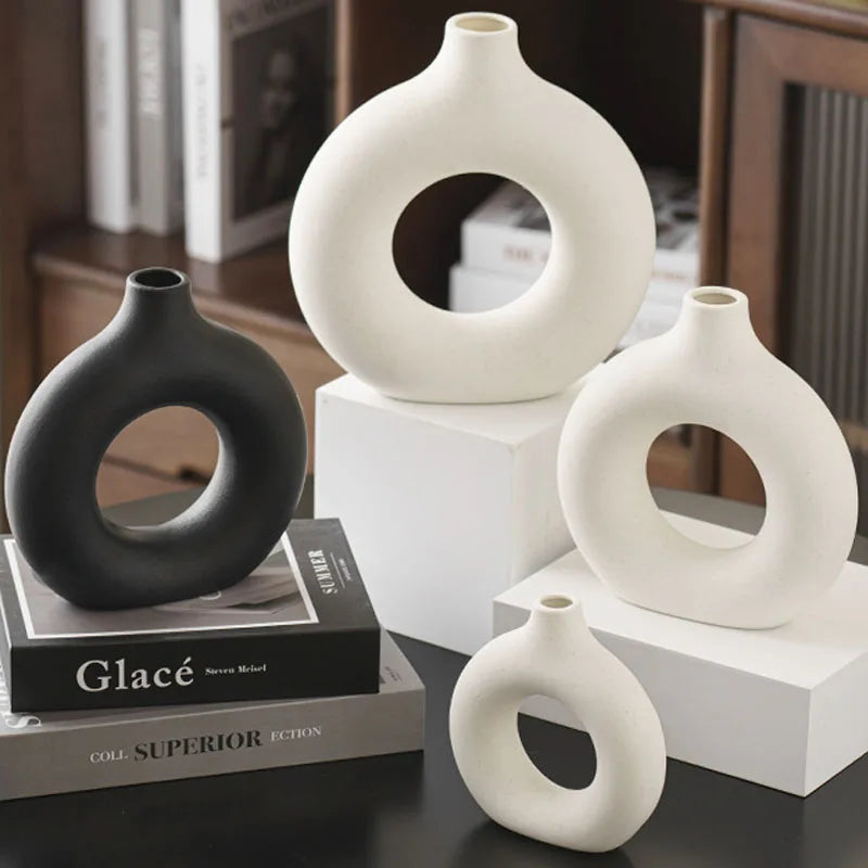 Serene Circle Minimalist Vase