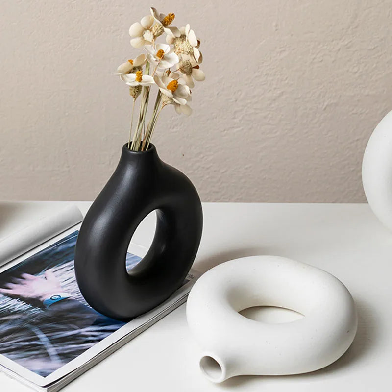 Serene Circle Minimalist Vase